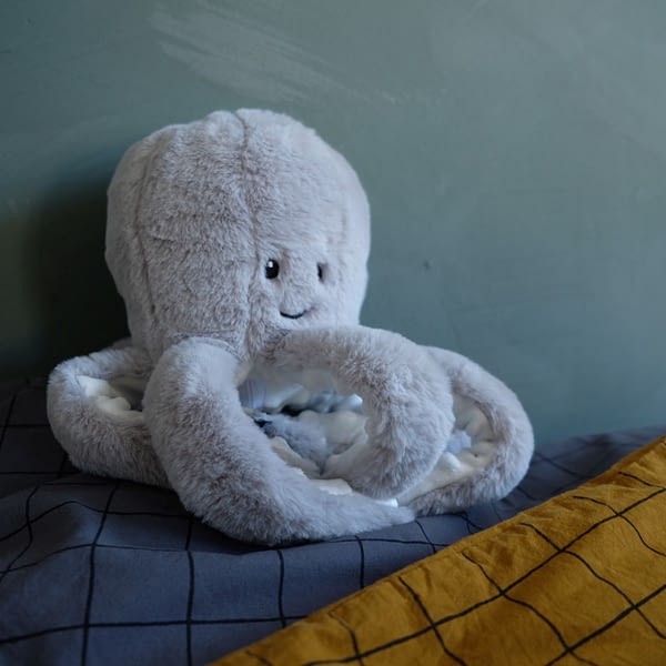 pieuvre bruit blanc peluche verte
